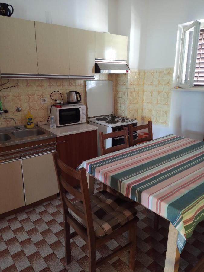 Apartman Ana-zora Apartman *